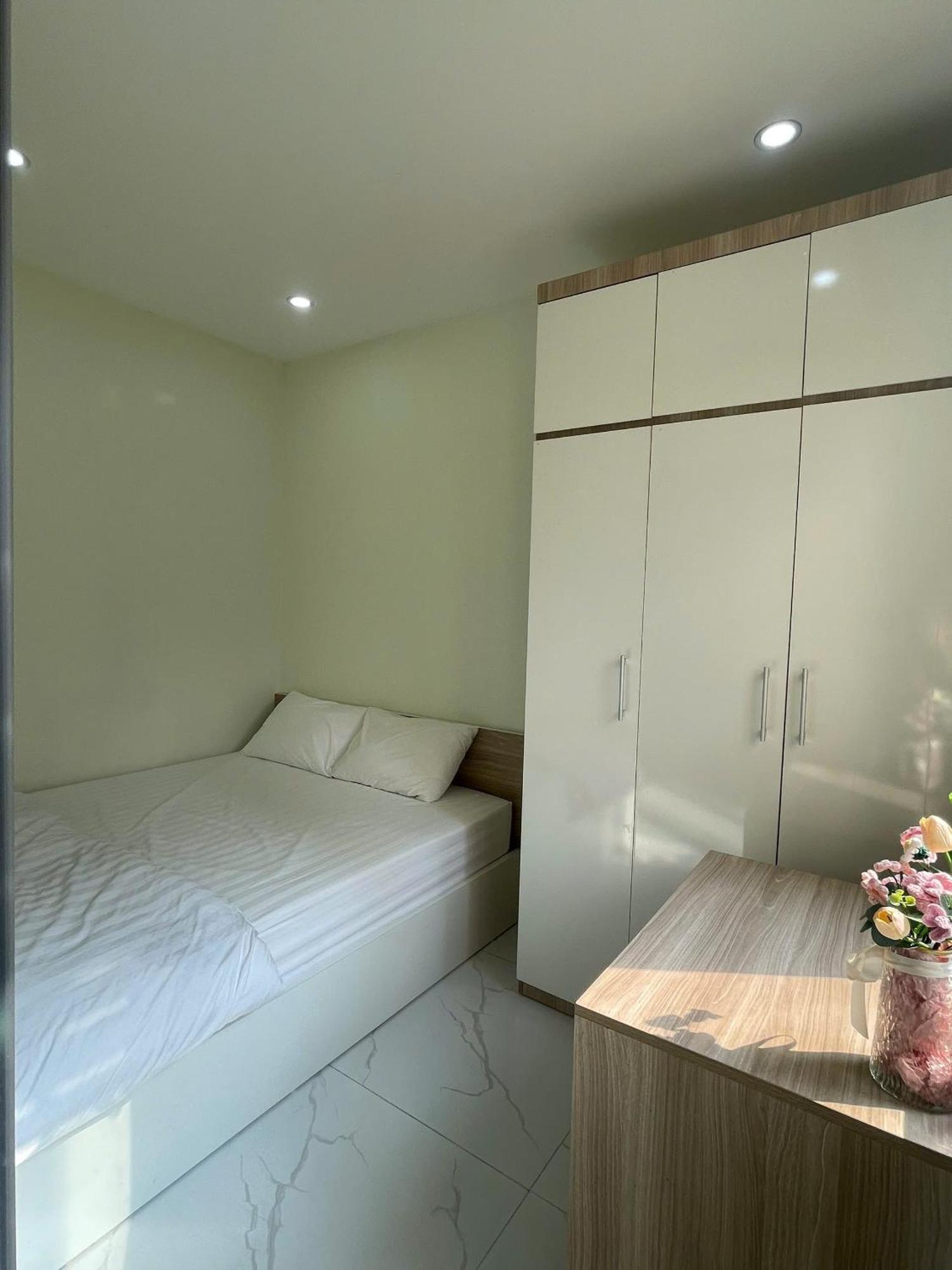 Era Apartment Xuan Thuy Hanoi Exterior photo