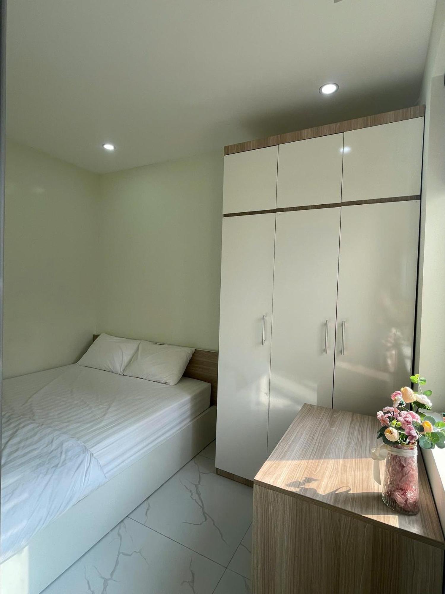 Era Apartment Xuan Thuy Hanoi Exterior photo